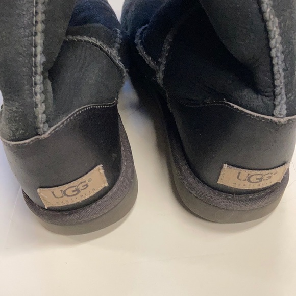Ugg boots - Picture 4 of 6